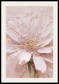 De doux coups de pinceau dessinent une fleur onirique en rose pâle.-2