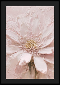 De doux coups de pinceau dessinent une fleur onirique en rose pâle.-4