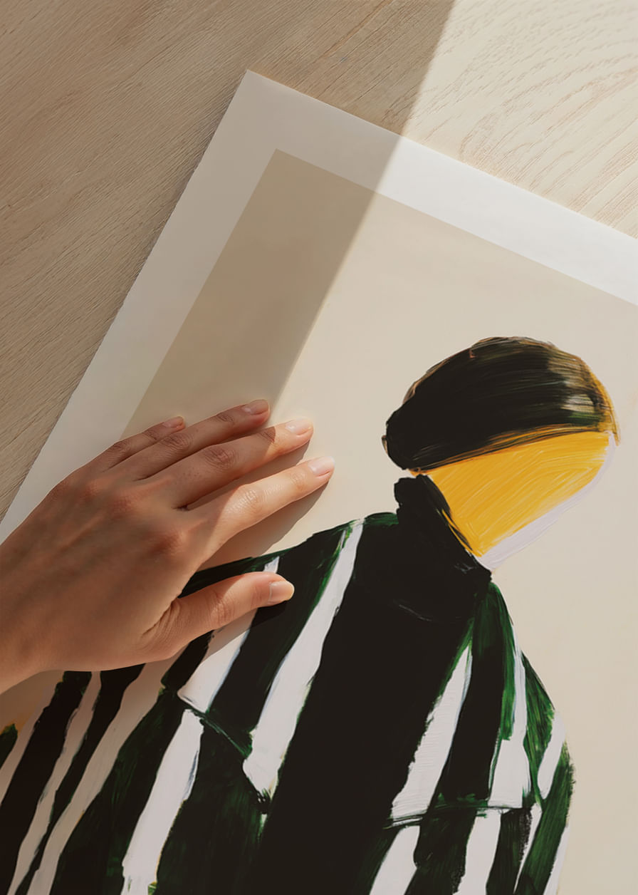 Una figura abstracta se define por líneas contrastantes.-12