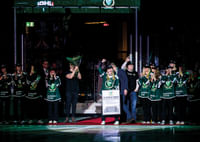 Hyllning Färjestad Damer-3