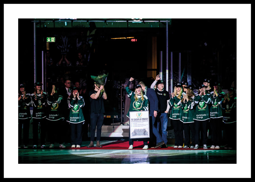 Hyllning Färjestad Damer-12