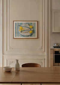 Nature morte animée avec poisson et citron dans une palette de couleurs harmonieuse-4