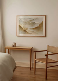 De douces vagues jaunes créent une abstraction onirique.-4