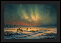 Magiskt norrsken över en vintrig älv i skogens öde-4