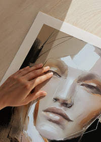A harmonious blend of modern art and subtle beauty-9