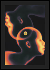 Dos siluetas luminosas forman una escena surrealista y mágica-4