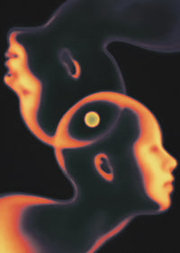 Dos siluetas luminosas forman una escena surrealista y mágica-7