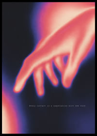 Eine Hand greift in den farbenprächtigen Kosmos.-2