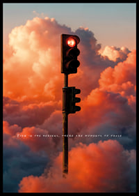 Une lumière rouge flotte parmi des nuages ​​dramatiques dans un ciel enchanteur-6