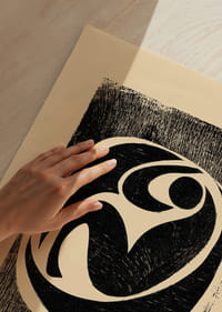 Een kunstwerk dat betovert met zijn zachte, vloeiende lijnen-3