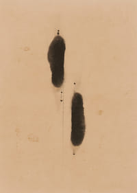 Twee mysterieuze schaduwen op een neutrale achtergrond creëren diepte-3