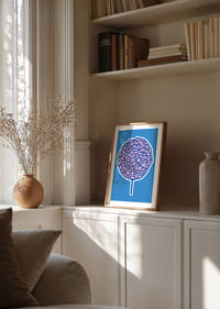 Póster lúdico con espirales cerebrales sobre fondo azul-4