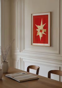 Una brillante abstracción en intenso rojo y blanco-4