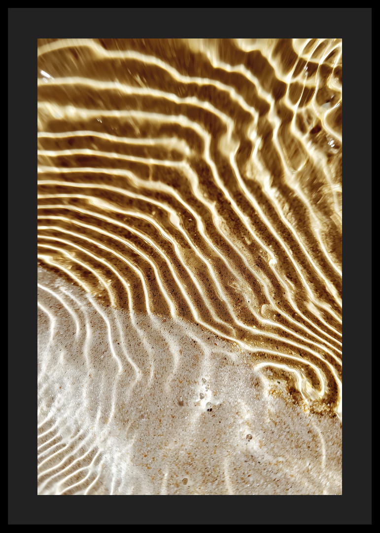 Golden waves create a calm and harmonious pattern-12