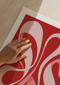 Las suaves líneas en rosa y rojo crean una sinfonía visual.-5