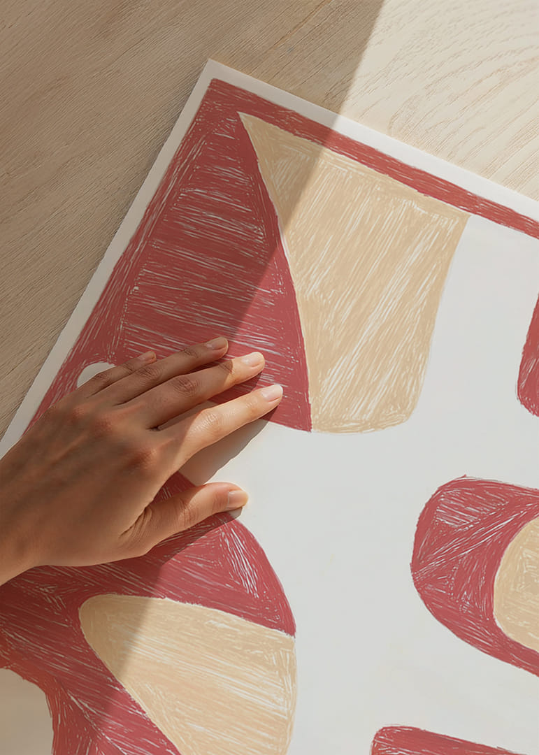 Las formas abstractas en tonos tierra crean armonías.-12