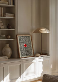 Ein hypnotisches Poster mit einem roten Kreis und einem dynamischen Muster-2