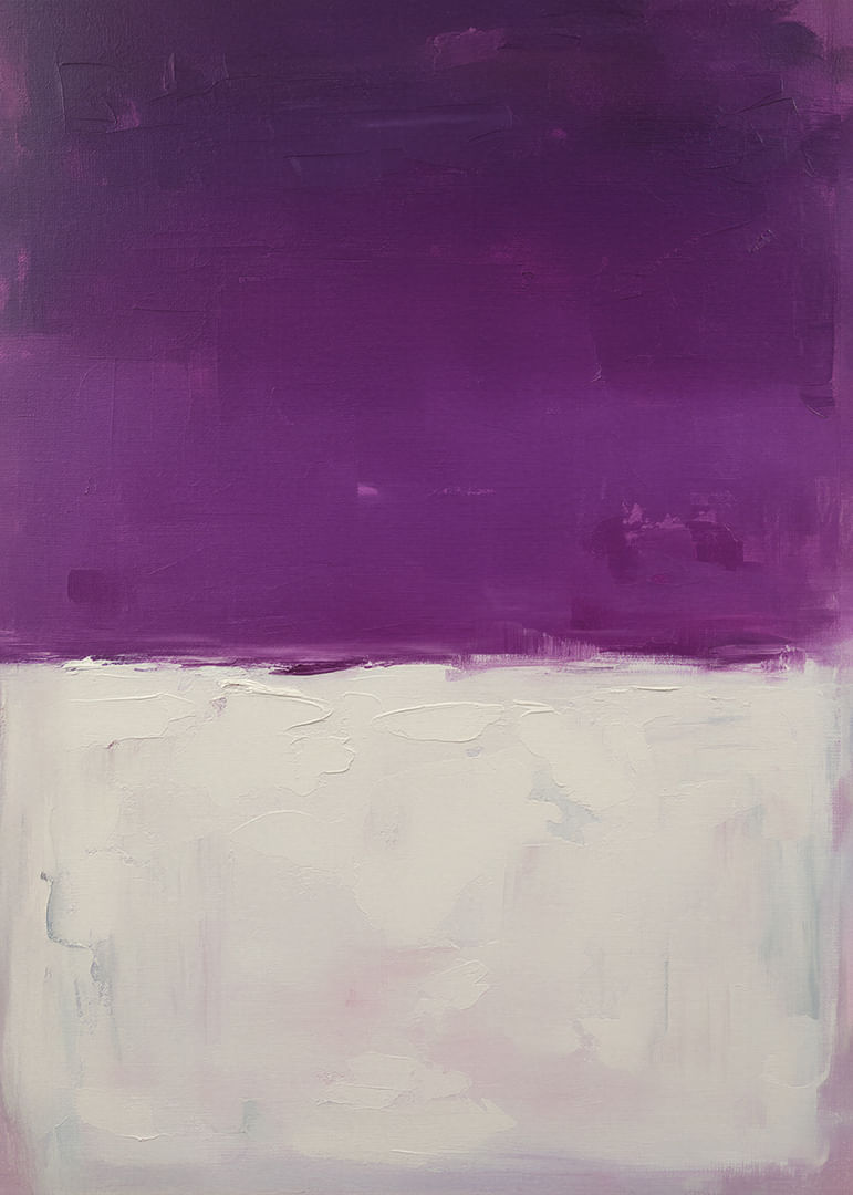 Una transición armoniosa entre el morado intenso y el blanco suave-12