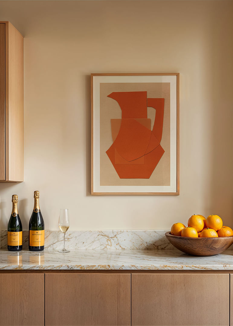 Abstrakta terakotas forma rada siltu un izsmalcinātu sajūtu.-12