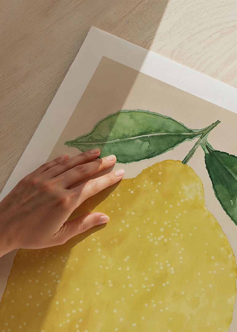 Un limone succoso diffonde gioia e freschezza.-12