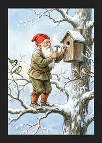 Le Père Noël travaille à la construction d'un nichoir parmi les arbres enneigés-5