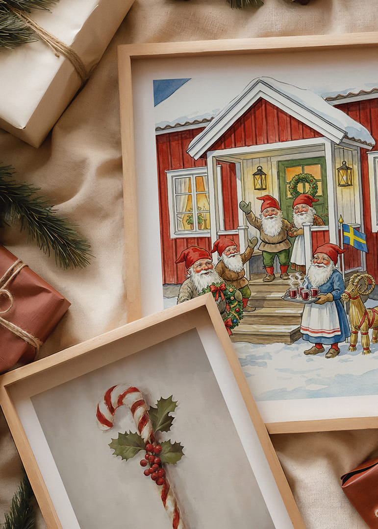 Tomtar samlas vid en röd stuga för julfirande-12