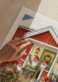 Des elfes se rassemblent dans une cabane rouge pour fêter Noël-9