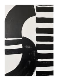 Schwarz-weiße Formen in perfekter Balance verleihen dem Ganzen ein stilvolles Flair.-1