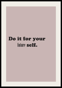 Inspirerende tekst på lyserød baggrund til fremtidig motivation.-2