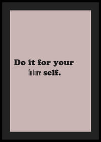 Inspirerende tekst på lyserød baggrund til fremtidig motivation.-4