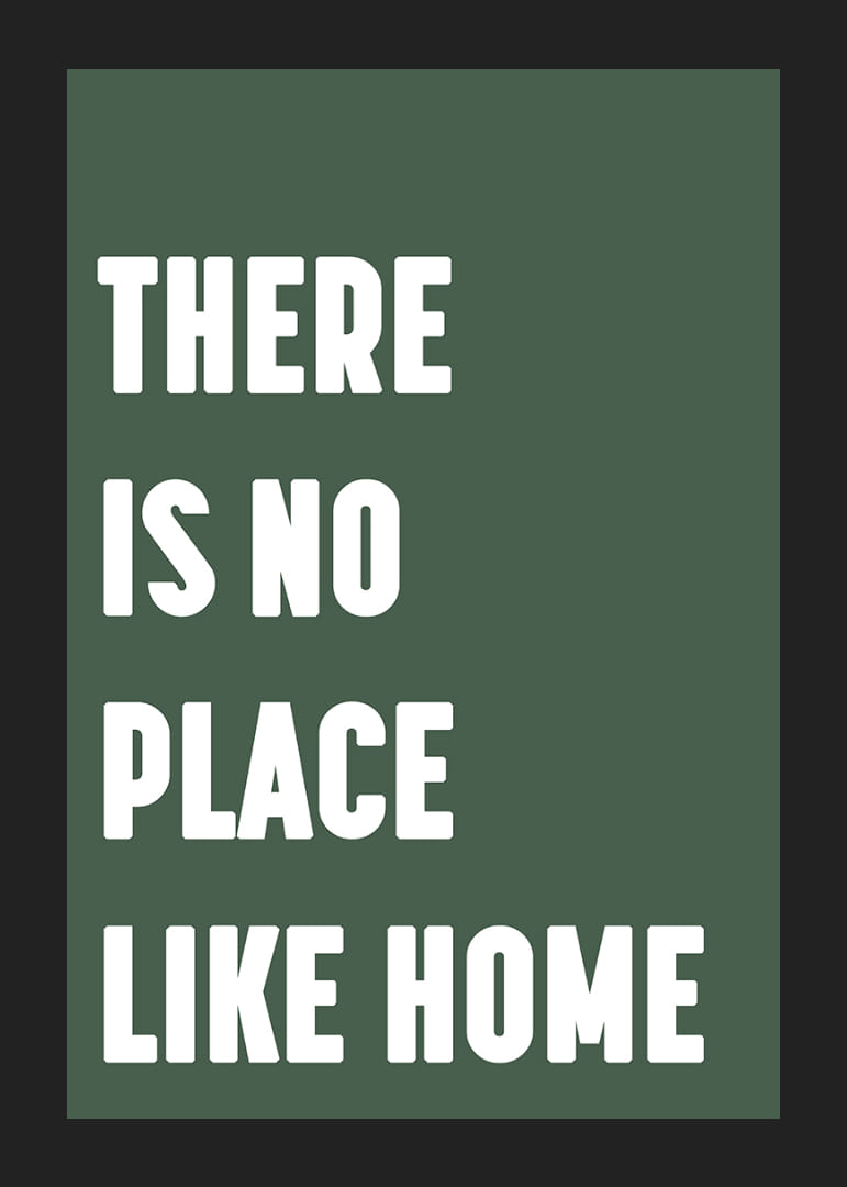 Inspirerande ord på en poster som sprider hemmets värme.-12