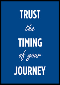 Inspirerande citat mot en djupblå bakgrund.-6