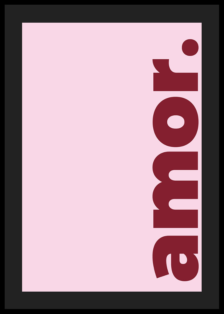 Mjukt rosa bakgrund med ordet 'amor' i djärvt rött.-12