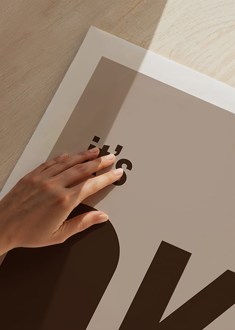 Stilren poster med ett lugnande budskap i mjuka jordtoner.-12