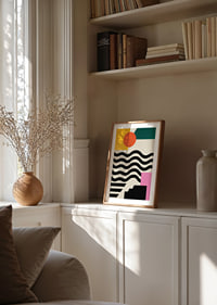 Bold shapes and colors create a vivid impression.-8