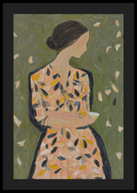 Az őszi levelekkel körülvett nő egy álomszerű világban.-4