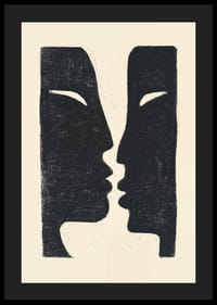 Två ansikten i samtal i dramatisk kontrast.-4