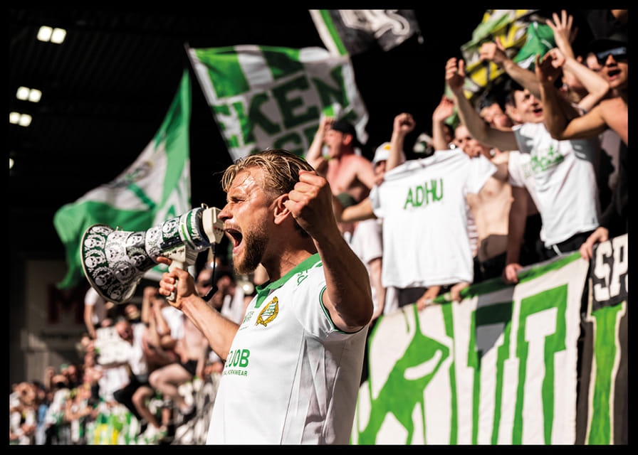 Simon Strand Hammarby Med Supportrar 2025 No2-12
