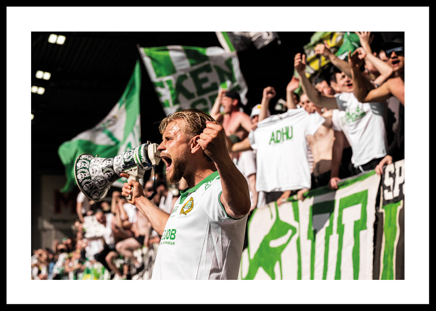 Simon Strand Hammarby Med Supportrar 2025 No2-12