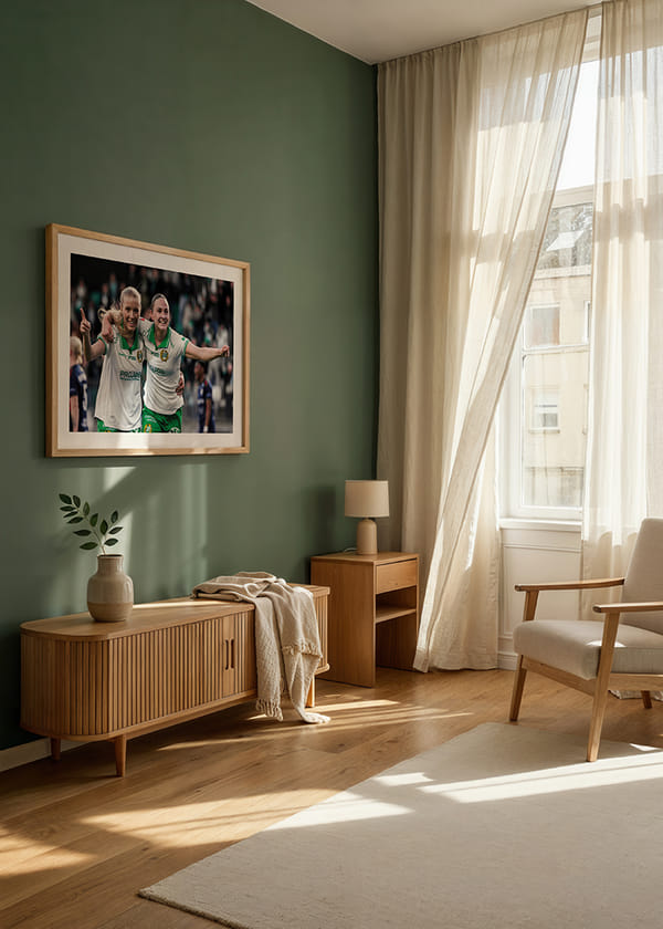 Poster Smilla Holmberg och Vilde Hasund Hammarby 2025 crossfade