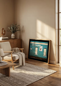 Une façade turquoise éclatante attire les visiteurs dans un univers de créativité.-4