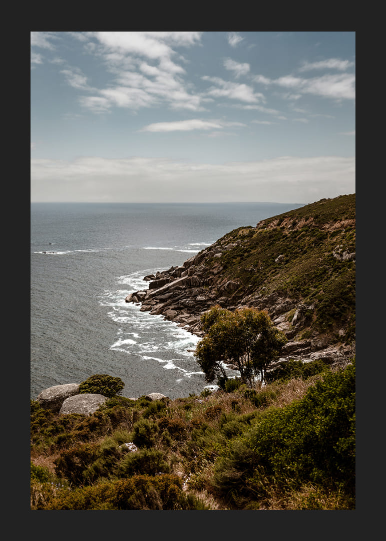 Le drame en bord de mer rencontre la tranquillité de la nature.-12