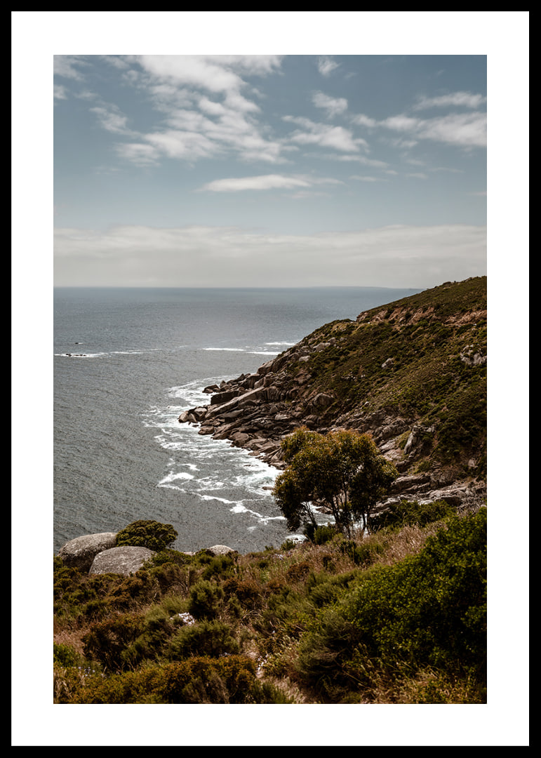Drama by the sea meets the tranquility of nature.-12