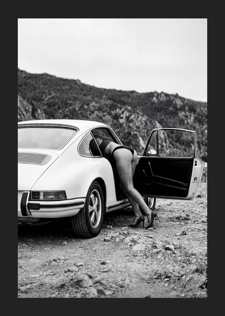 En elegant blandning av bilklassiken Porsche 911 och sofistikerad stil.-12