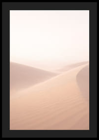 Myke, rosa sanddyner skaper en drømmeaktig atmosfære.-4