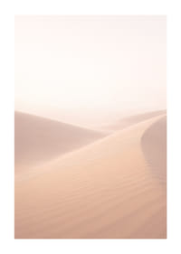 Myke, rosa sanddyner skaper en drømmeaktig atmosfære.-1