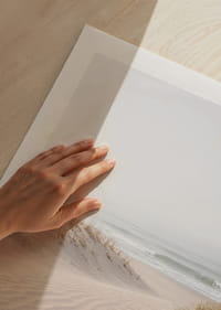 Myke sanddyner på en stille strand skaper fred og harmoni.-9