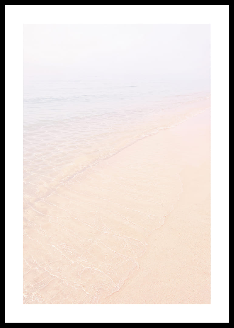 Une plage de rêve aux douces teintes pastel qui inspirent le calme.-12
