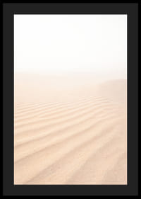 Le sable fin se mêle à l'horizon brumeux et crée une atmosphère de tranquillité.-4