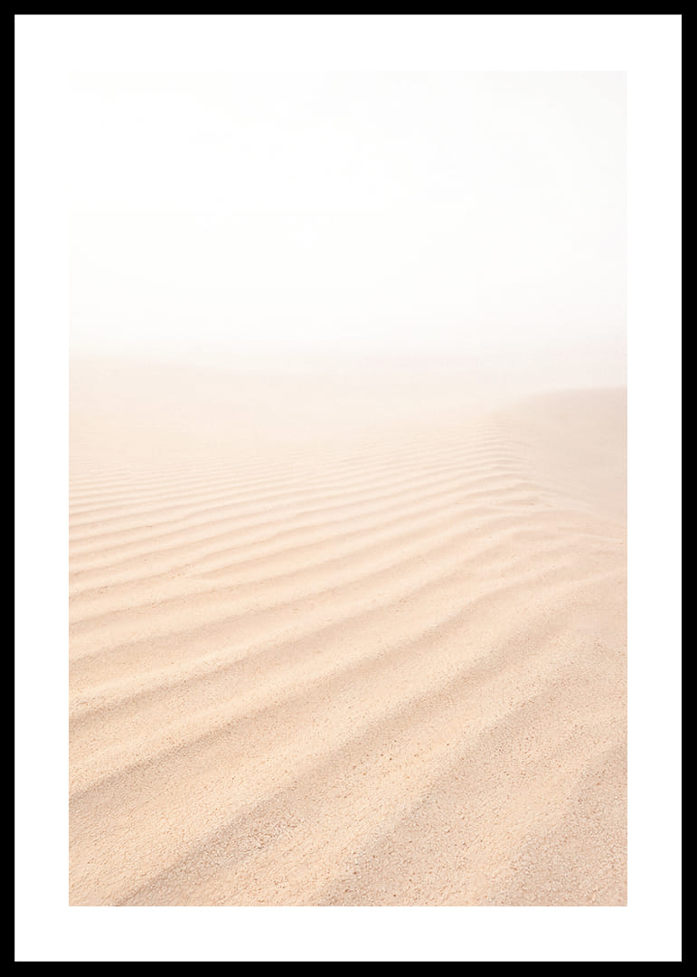 Le sable fin se mêle à l'horizon brumeux et crée une atmosphère de tranquillité.-12